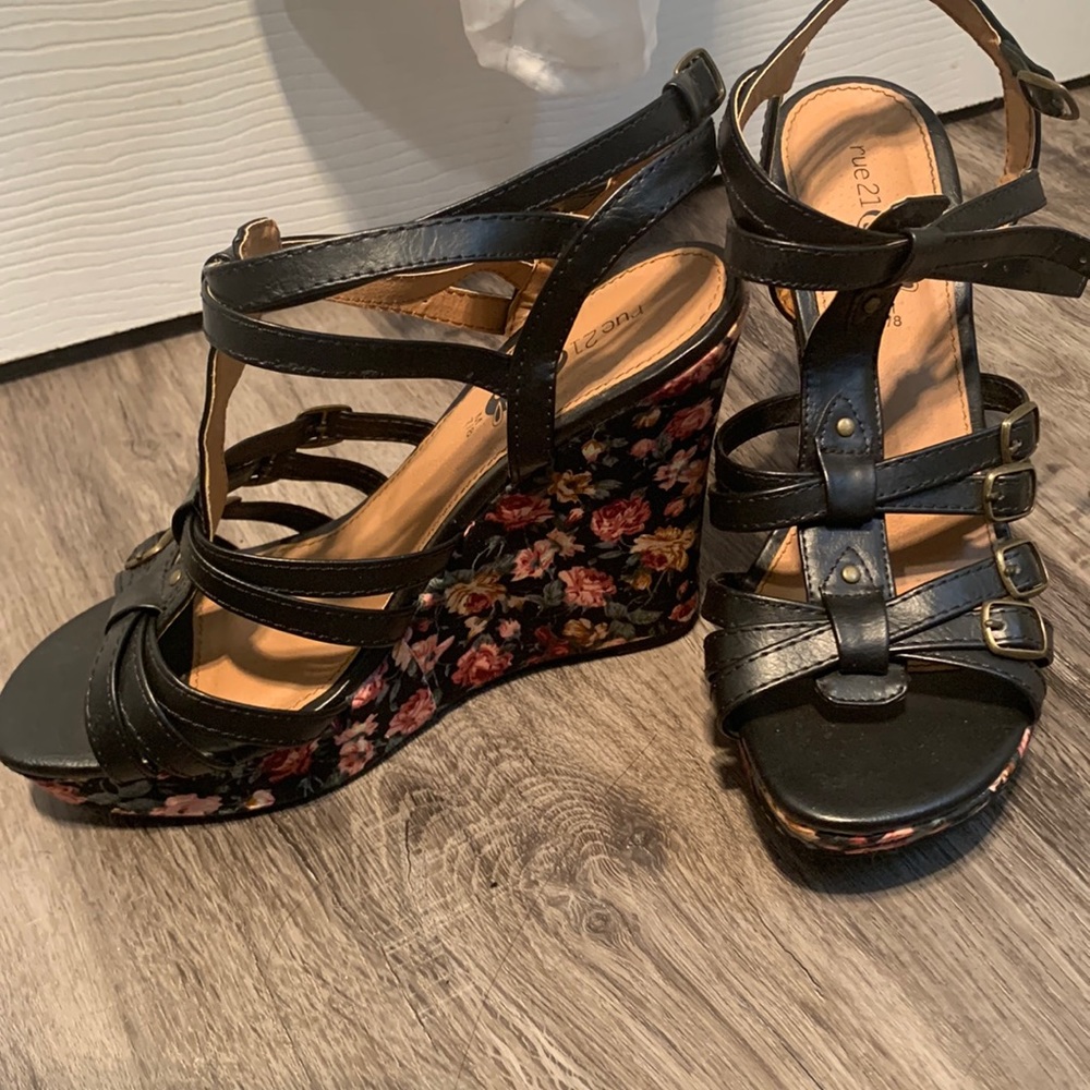 Rue 21 Wedge Heels